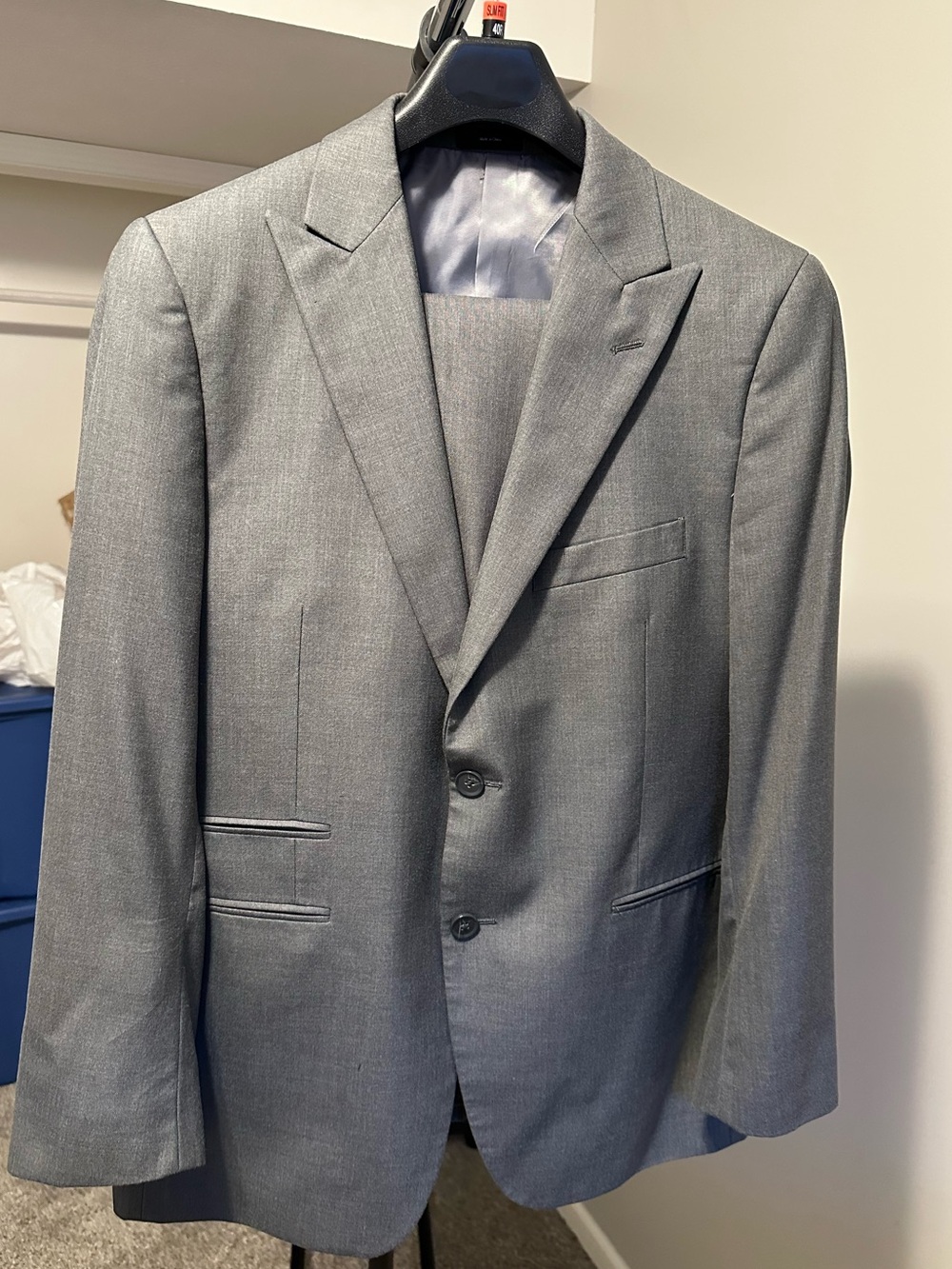 Men’s JF j.ferrar Gray Two-Button Men's Suit Jacket & Slacks